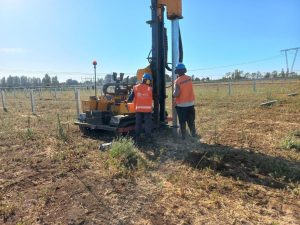 ARRIENDO DE EQUIPOS PARA MICROPILOTES EN PARQUES SOLARES